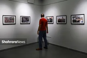 گزارش تصویری | افتتاح نمایشگاه عکس &laquo;روایت وداع&raquo; در فرهنگسرای جهاد دانشگاهی خراسان رضوی
