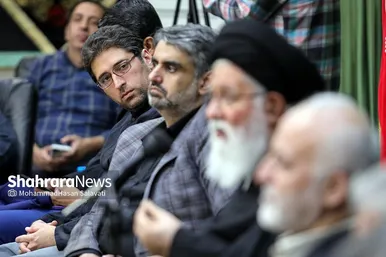 دیدار خبرنگاران و اصحاب رسانه با آیت الله علم الهدی به مناسبت روز خبرنگار