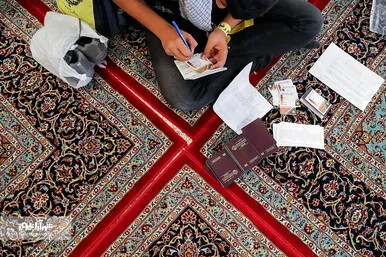 مراسم بدرقه کاروان دانش‌آموزی به راهپیمایی اربعین