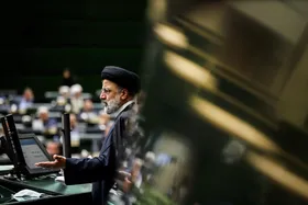 رئیس&zwnj;جمهور برای دفاع از &laquo;رضا مرادصحرایی&raquo; به مجلس می&zwnj;رود
