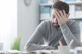 راه&zwnj;های مقابله با اضطراب پاییزی