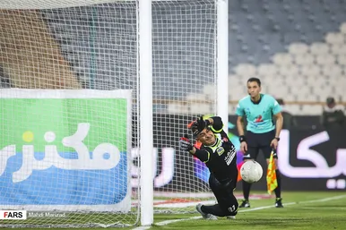 شهرآورد ۹۶ استقلال ۴ - ۳ پرسپولیس