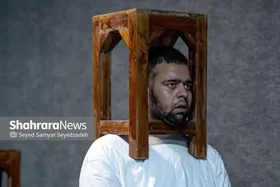 اجرای نمایش مشهدی &laquo;خط چشم&raquo; در تماشاخانه ایرانشهر تهران
