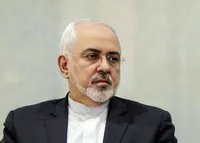 ظریف: هنوز مردم پای این کشور ایستاده‌اند | وجه تمایز ایران با سایر کشور‌ها حضور مردم بوده است