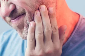 علل ایجاد حساسیت دندان چیست و چگونه درمان می&zwnj;شود؟