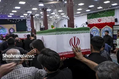 گزارش تصویری | مراسم وداع با پیکر مطهر شهدای سنگر خیابان