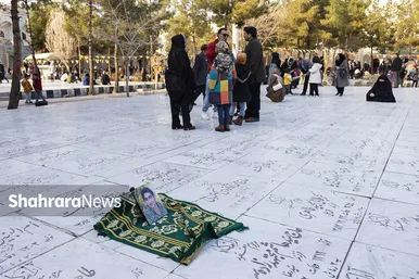 آیین چراغ برات در آرامگاه خواجه ربیع