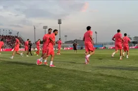 ویدئو | گرم کردن بازیکنان پرسپولیس پیش از دیدار با ذوب&zwnj;آهن (۱۶ شهریور ۱۴۰۵)