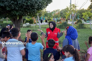 جشنواره گل و شیرینی در بوستان ارم