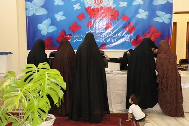 عکس‌هایی از انتخابات چهاردهمین دوره ریاست‌جمهوری در کنسولگری ایران در هرات افغانستان
