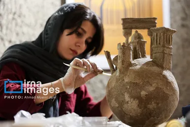 عکس‌هایی از کارگاه هنرهای تجسمی «ایران من»