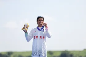 ویدیو | مدال طلای فاطمه مجلل در رویینگ تک نفره سبک وزن