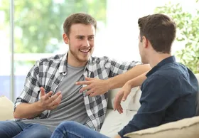 اینفوگرافی| وقتی وسط حرف کسی می&zwnj;پریم چه معنایی دارد؟
