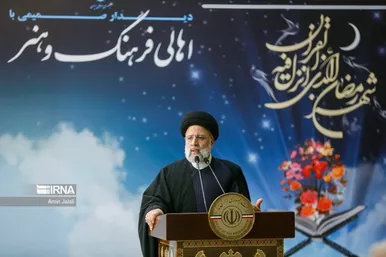 عکس‌هایی از افطاری رئیس جمهور با بازیگران