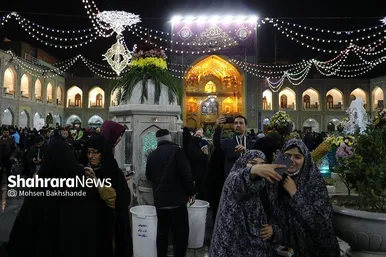 حال و هوای حرم مطهر رضوی در شب نیمه شعبان
