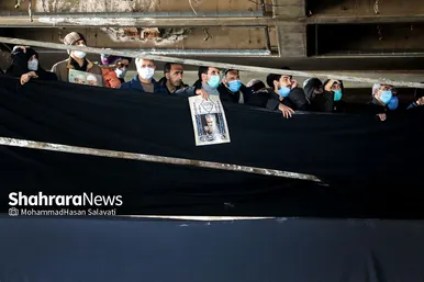 مراسم تدفین پیکر ۳ شهید گمنام در میدان شهدا مشهد