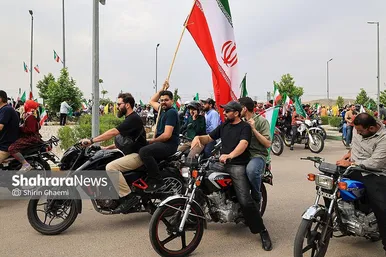 گزارش تصویری | رژه موتوری «جان‌فدا» در بلوار وکیل آباد مشهد برگزار شد