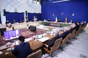 اعضای دولت پیش از آغاز جلسه هیئت وزیران خون اهدا کردند