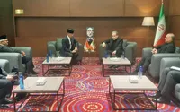 وزیر خارجه اندونزی در دیدار با عراقچی در مشهد: میلیون‌ها اندونزیایی دوستدار رهبر شهید ایران هستند + فیلم