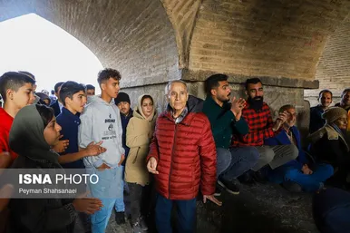 نوروزگردی | اصفهان سی و سه پل