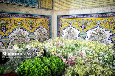 چراغانی و گل آرایی حرم مطهر رضوی در دهه کرامت