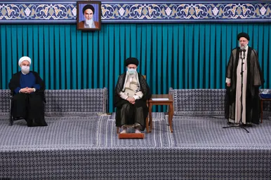 مراسم تنفیذ حکم سیزدهمین دوره ریاست جمهوری اسلامی ایران‌