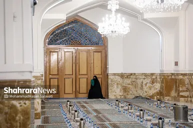 ضیافت افطار در حرم مطهر رضوی