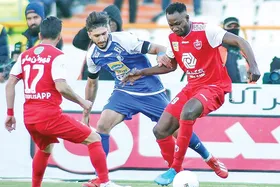 استقلال و پرسپولیس از جذب&zwnj; مربی و بازیکن خارجی منع شدند