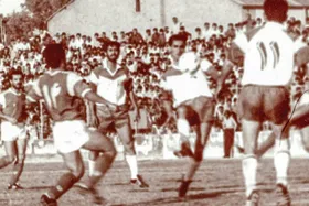 قاب خاطره | بازی تیم&zwnj;های پیام مشهد و پرسپولیس تهران