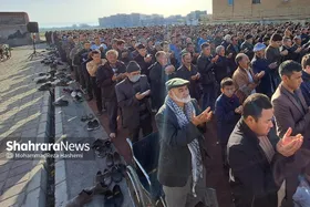 گزارش تصویری | نماز عید سعید فطر مهاجران افغانستانی در محله گلشهر مشهد