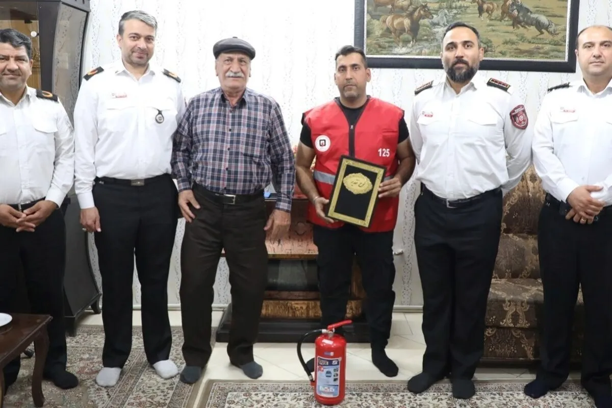 تقدیر آتش نشانی مشهد از راننده وظیفه شناس