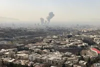 جزئیات حمله اسرائیل به ایران (۹ اسفند ۱۴۰۴) | مسدودشدن معابر اطراف خیابان پاستور و اعزام کارگران مصدوم به بیمارستان