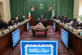 ۵۰۰۰ میلیارد طلب واکسن&zwnj;سازان از دولت پرداخت نشده است| بلاتکلیفی استخدامی ۳۳۰۰۰ کادر بیمارستانی فعال در زمان کرونا