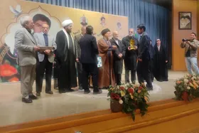 تجلیل از  محمدرضا جاهدی&zwnj;نیا در همایش نکوداشت &laquo;معلم فرهنگی جوانمرد قرآنی&raquo;