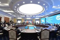 نشست وزیران خارجه شانگهای با یک دقیقه سکوت به احترام ایران برگزار شد