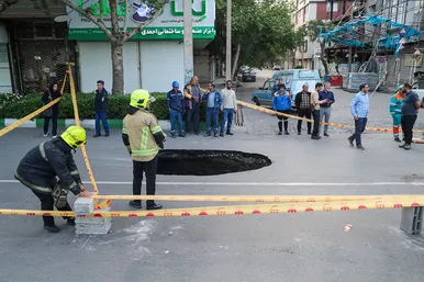 ریزش زمین در خیابان کلاهدوز