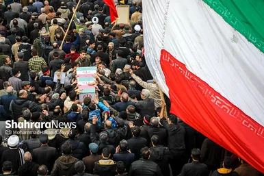 تشییع دو تن از شهدای حمله تروریستی کرمان در مشهد