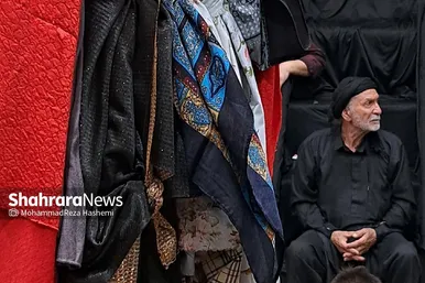 عکس‌هایی از مراسم علم‌کِشی مهاجران افغانستانی در مشهد (۲۳ تیرماه ۱۴۰۳)