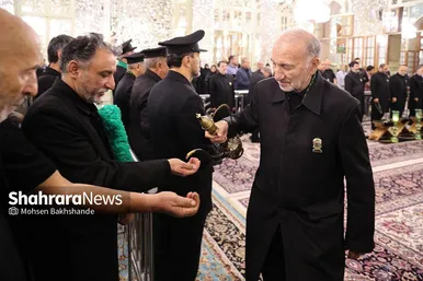آیین جاروکشی حرم مطهر رضوی