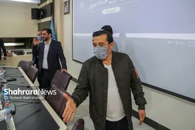 تجلیل از خداداد عزیزی ورزشکار مشهدی