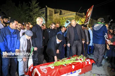 گزارش تصویری | وداع با پیکر مطهر پرستار شهید «حسین عشقی» در مشهد