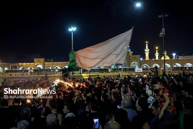 آئین سنتی مشعل گردانی نجفی‌ها در شب تاسوعا
