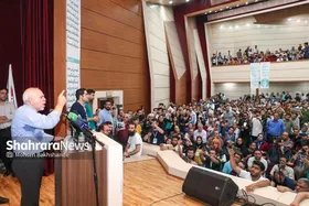 ظریف در مشهد: ایرانی نباید تحقیر شود، ایرانی باید در سراسر جهان تجلیل شود