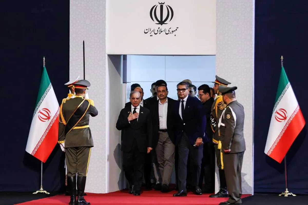 نخست وزیر پاکستان: اندیشه‌های عمیق شهید خامنه‌ای برای نسل‌های آینده به یادگار می‌ماند