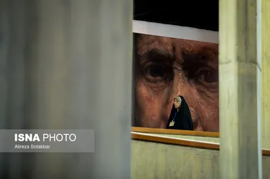عکس‌هایی از نمایشگاه «چشم در چشم: پرتره در هنر مدرن و معاصر»