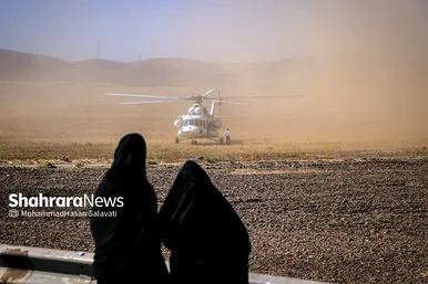 زائران پیاده در مسیر حرم مطهر رضوی