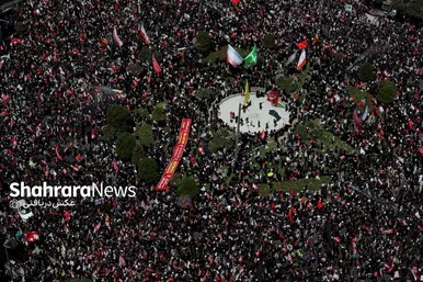 گزارش تصویری رویترز از مراسم باشکوه تشییع و خاکسپاری رهبر شهید در مشهد