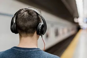 آیا هدفون به سیستم شنوایی آسیب می&zwnj;زند؟