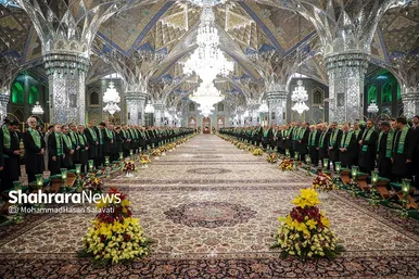 مراسم تعویض پرچم گنبد و پوش ضریح حرم مطهر ثامن الحجج (ع)