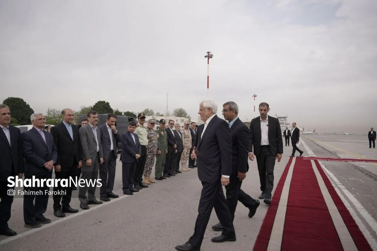 معاون اول رئیس جمهور وارد مشهد شد (۱۸ فروردین ۱۴۰۴) | مسائل شهر مشهد جهت فراهم کردن شرایط مناسب‌تر برای زائران بررسی می‌شود
